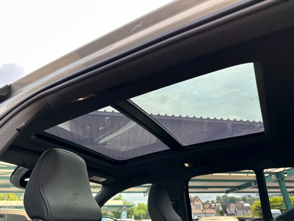 Volvo XC40 T5 Recharge Ultimate Dark *ACC*Glasdach*LM