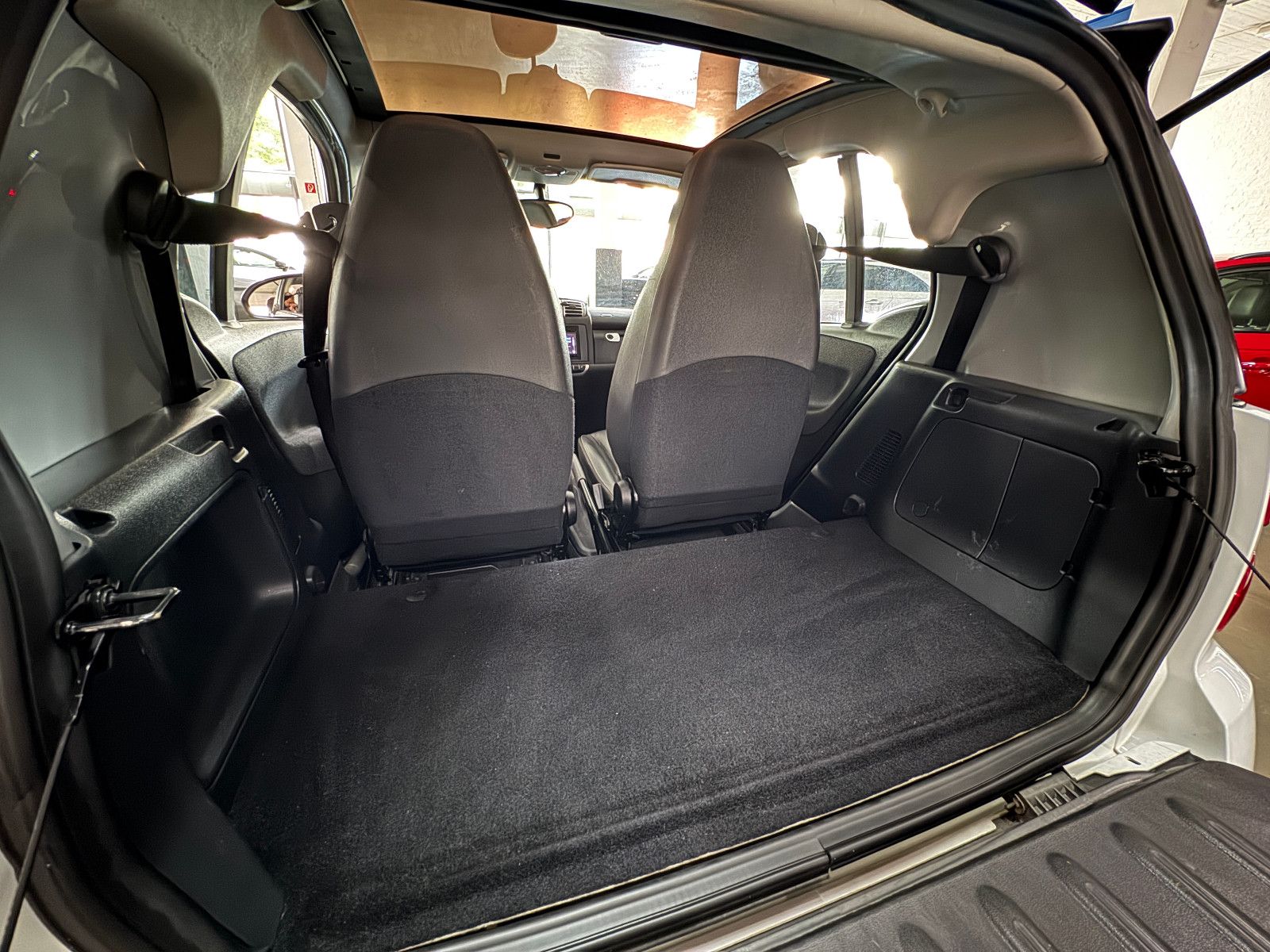 Fahrzeugabbildung Smart ForTwo 1.0 62kW PASSION AUTOMATIK LEDER KLIMA SH
