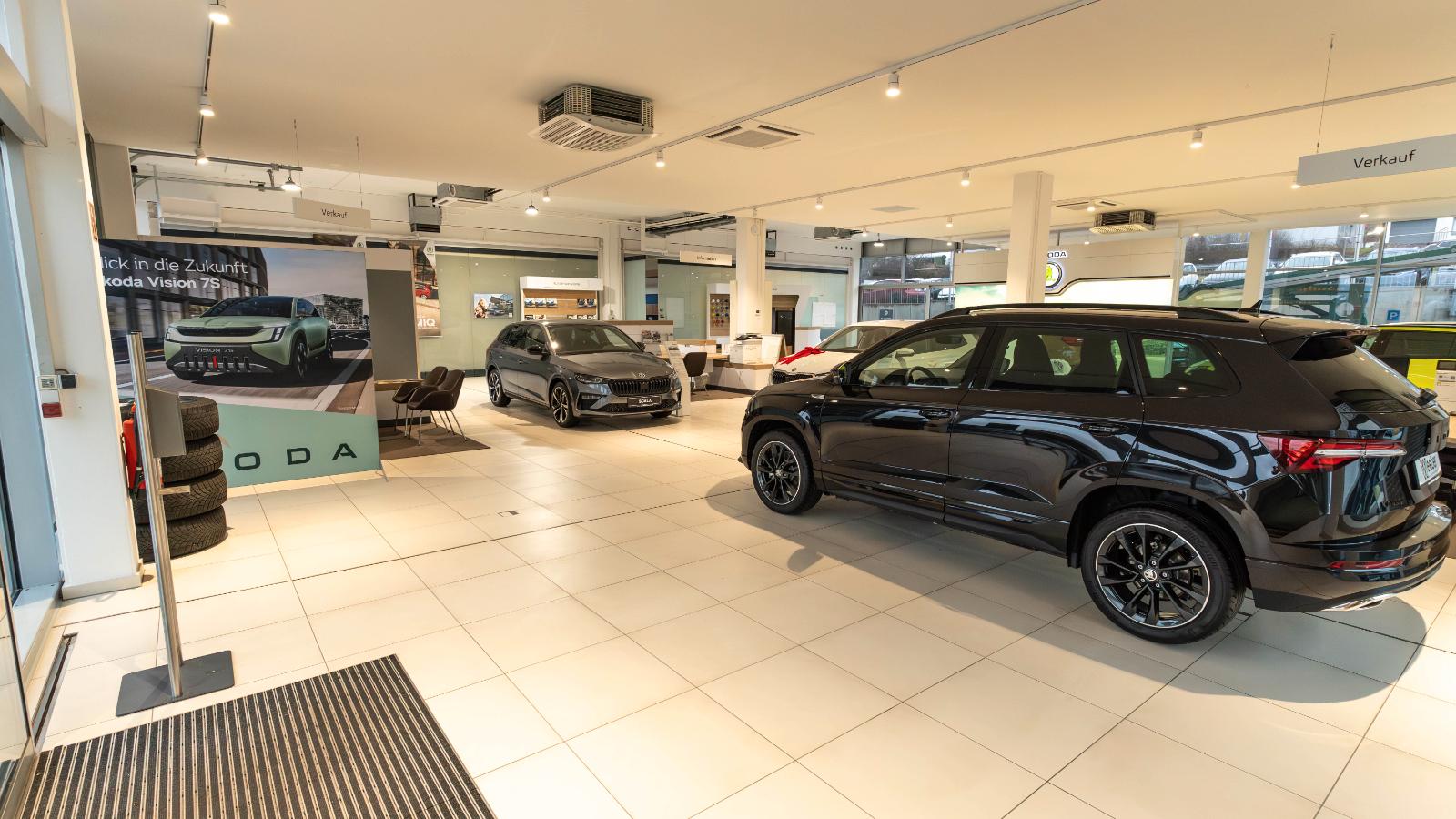 showroom-image-bottom