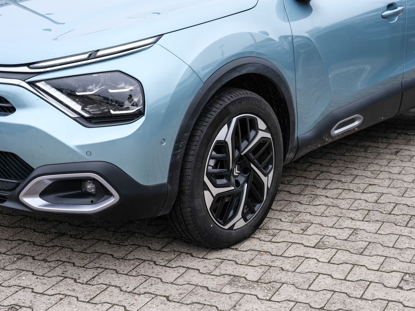 Citroën C4 Shine HUD Navi 360 Kamera LED Apple CarPlay A imagem 3
