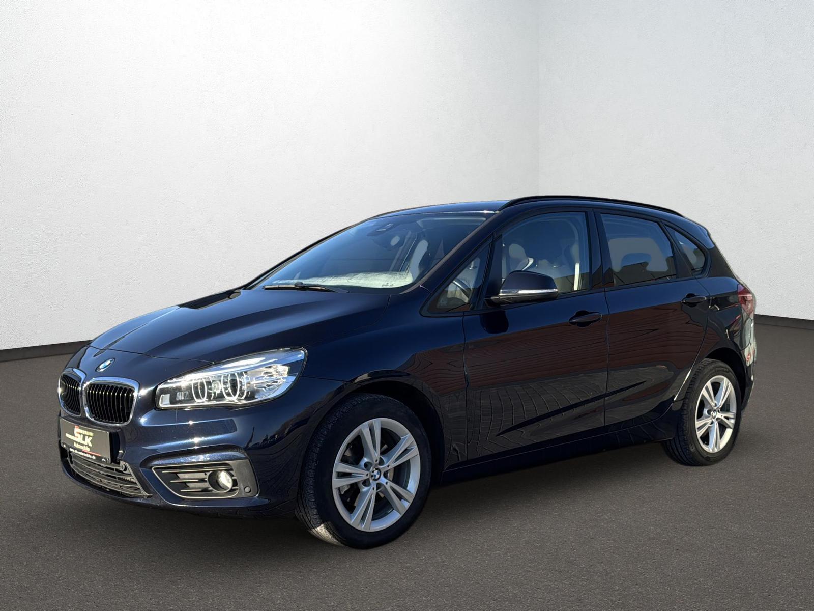BMW 220i Active Tourer Advantage LED Navi HeadUp