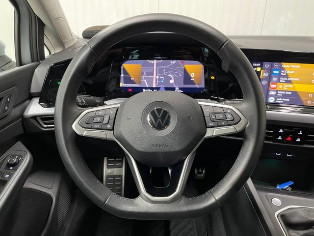 Golf VIII Active 1.5 TSI NAVI SHZ LED LANE