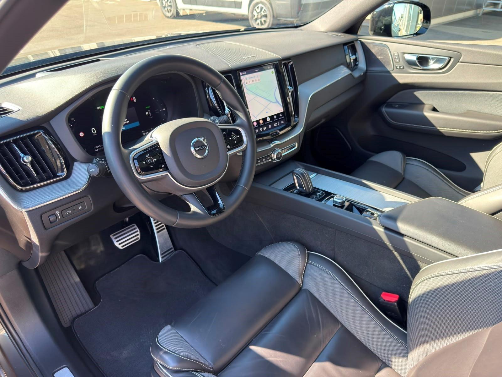Volvo XC60 T5 Polestar 2.0 AWD*Leder*El.Sitze*PANO*KAM