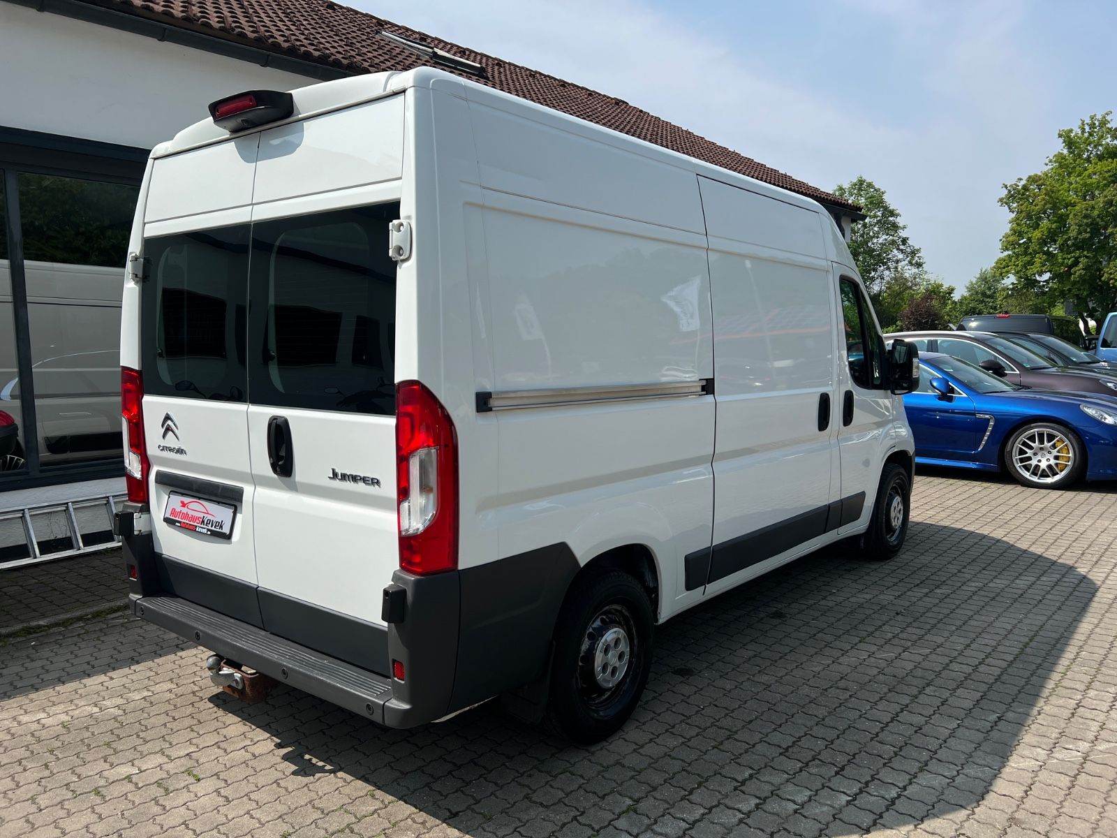 Fahrzeugabbildung Citroën Jumper Grossraumkasten 35 L2H2 Profi HDi 150|AHK