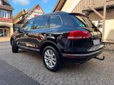 Volkswagen Touareg 3.0 V6 TDI SCR 150kW Tiptronic - - Volkswagen Touareg: Schwarz