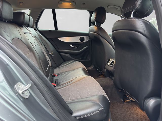 Fahrzeugabbildung Mercedes-Benz C 180 T Avantgarde+LED+Navi+Kamera+Spur+AHK