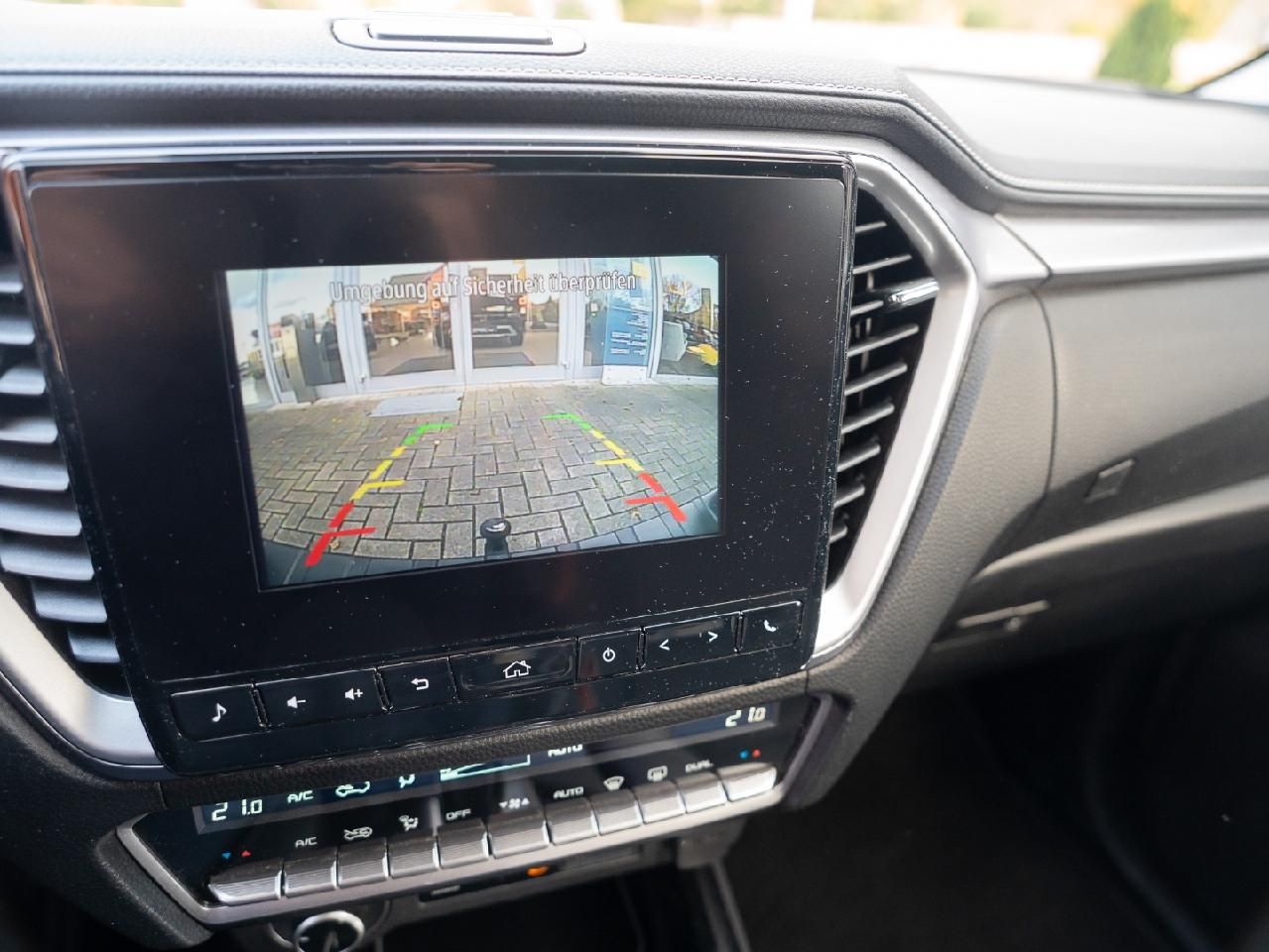 Fahrzeugabbildung Isuzu D-Max Space Cab LSE Wohnkabine