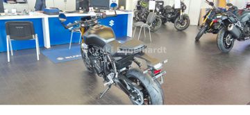 Suzuki GSX 8T