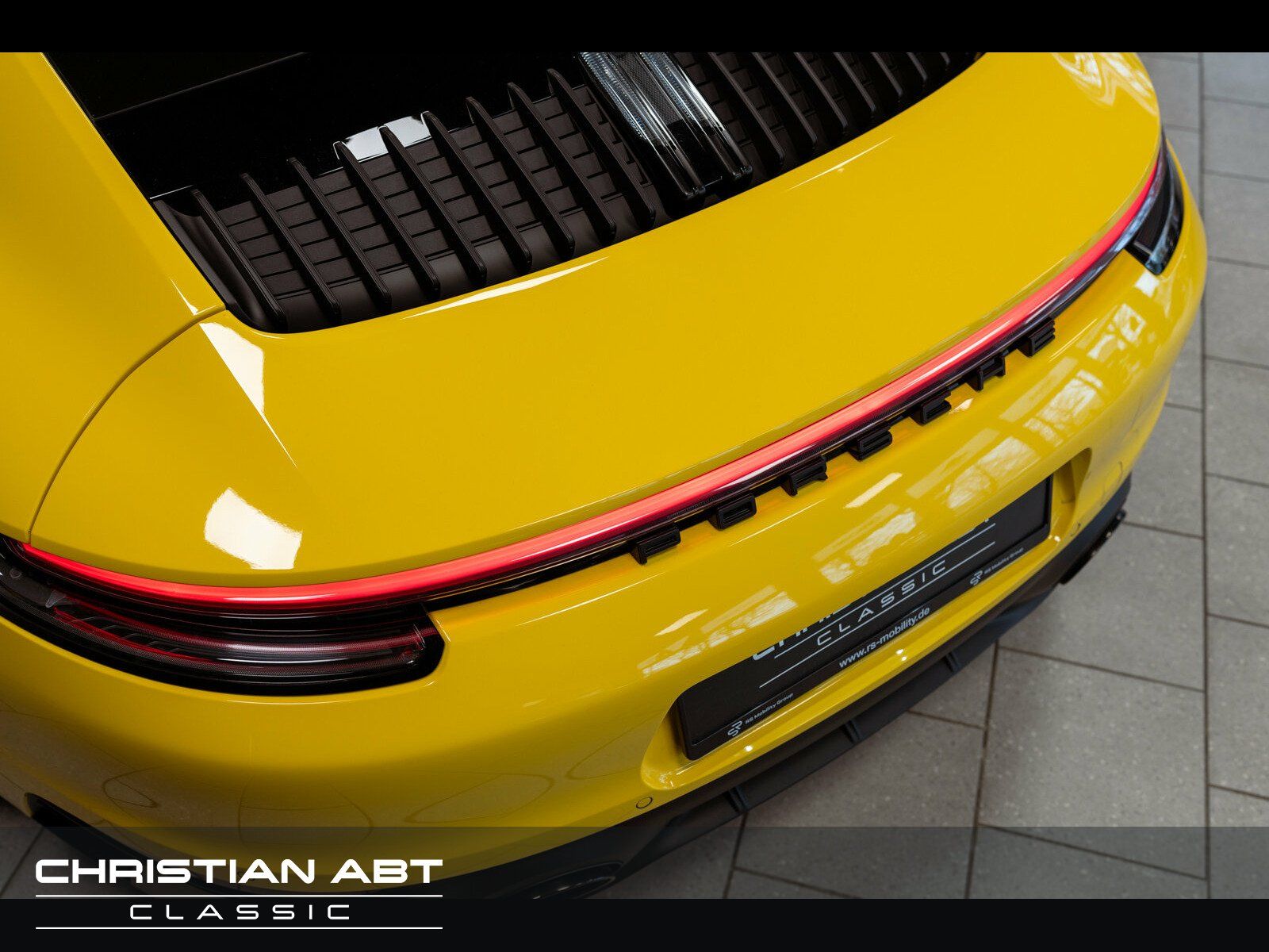 Fahrzeugabbildung Porsche 911 Carrera GTS Keramik - Carbonsitze - Approved
