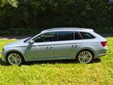 Skoda Superb 2.0 TDI DSG Ambition Combi Ambition