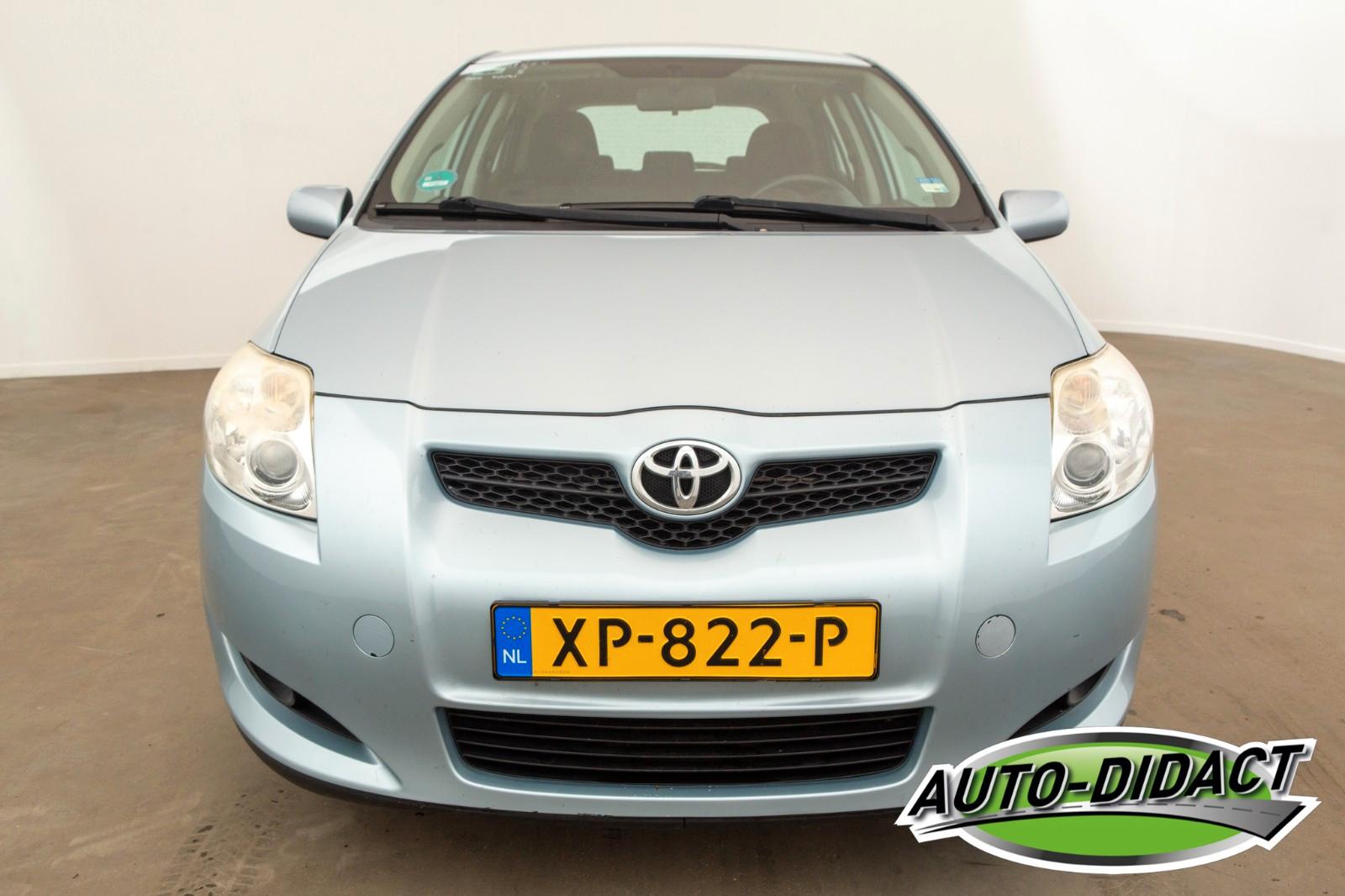 Toyota Auris Luna automatic robot defect