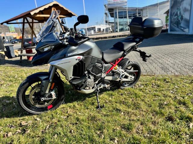 Ducati Multistrada V4 S Travel und Radar