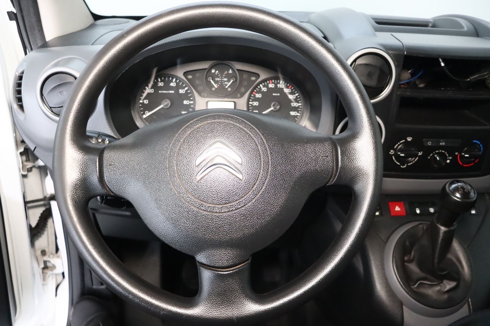 Fahrzeugabbildung Citroën Berlingo Kasten Business HDI 75