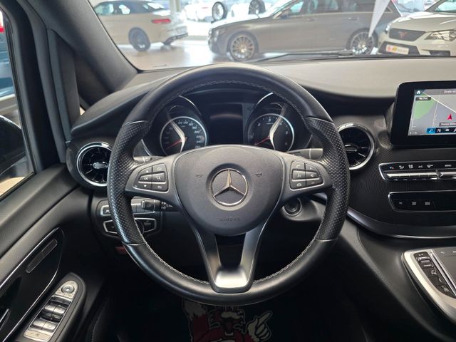 MERCEDES-BENZ V 220 — Foto 18