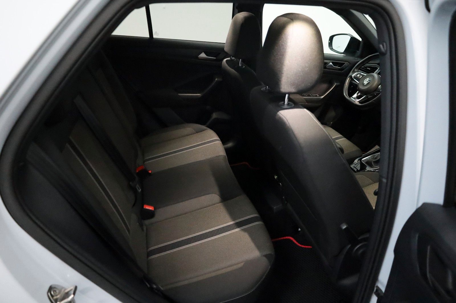 Fahrzeugabbildung Volkswagen T-Roc Style Navi,LED,SH,PDC,Panorama,Kamera