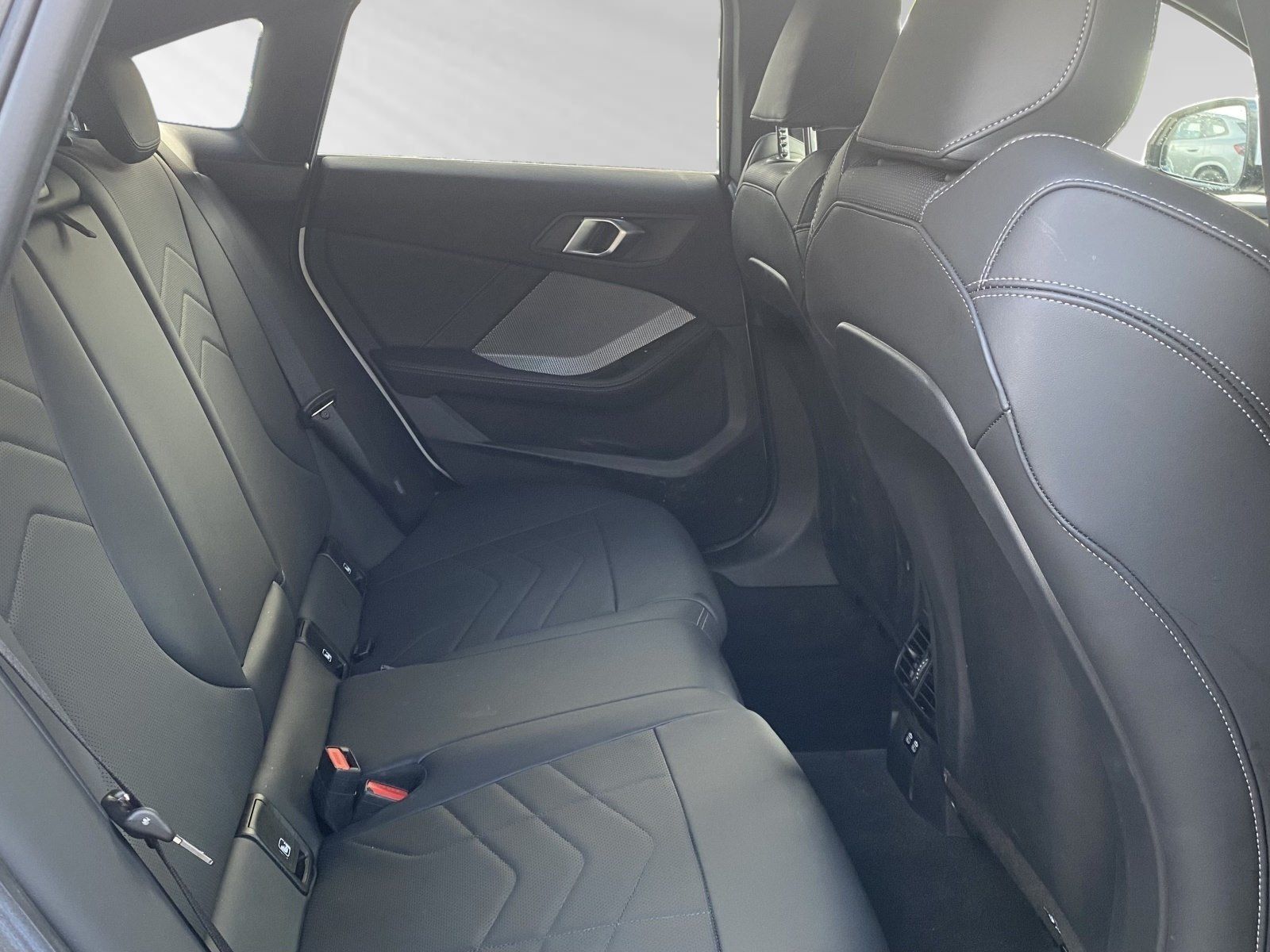 BMW 220 Gran Coupé - Bild 13