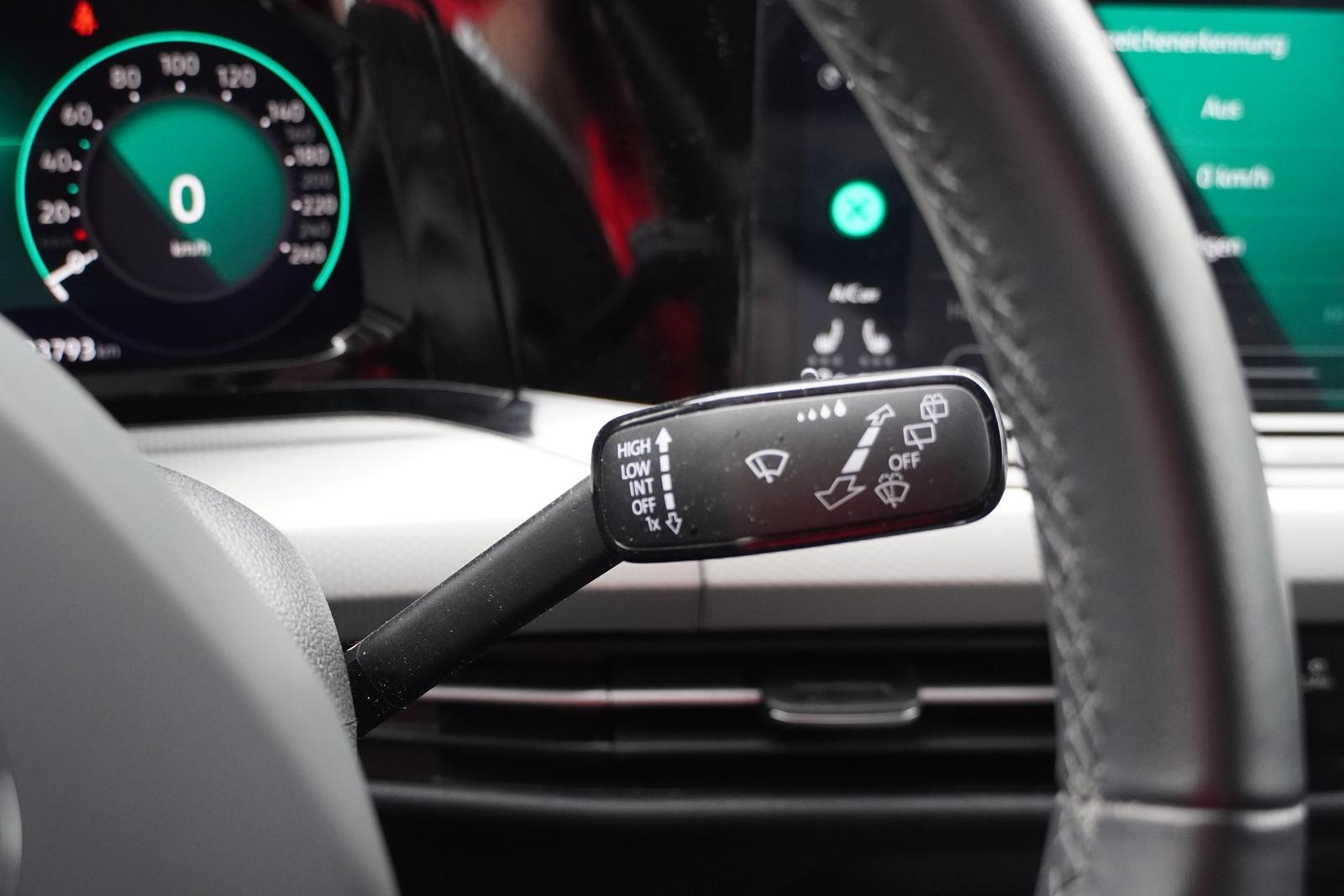 Volkswagen Golf VIII Variant 1.0 Move ACC Android Apple AHK, миниатюра 29