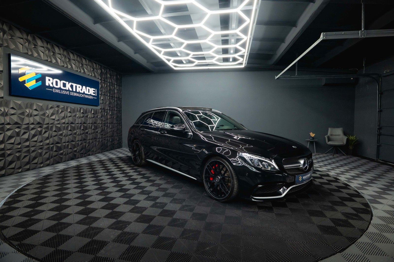 Fahrzeugabbildung Mercedes-Benz C 63 S T AMG Performance *Pano*Burmester*LED*