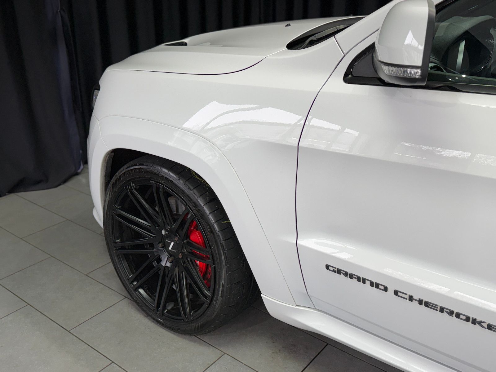 Fahrzeugabbildung Jeep Grand Cherokee 6.4 V8 HEMI SRT|H&K|D-FZG|