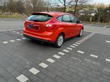 Ford Focus 1,6 EcoBoost 134kW Titanium, Tüv neu - Ford Focus aus 2011: Limousine