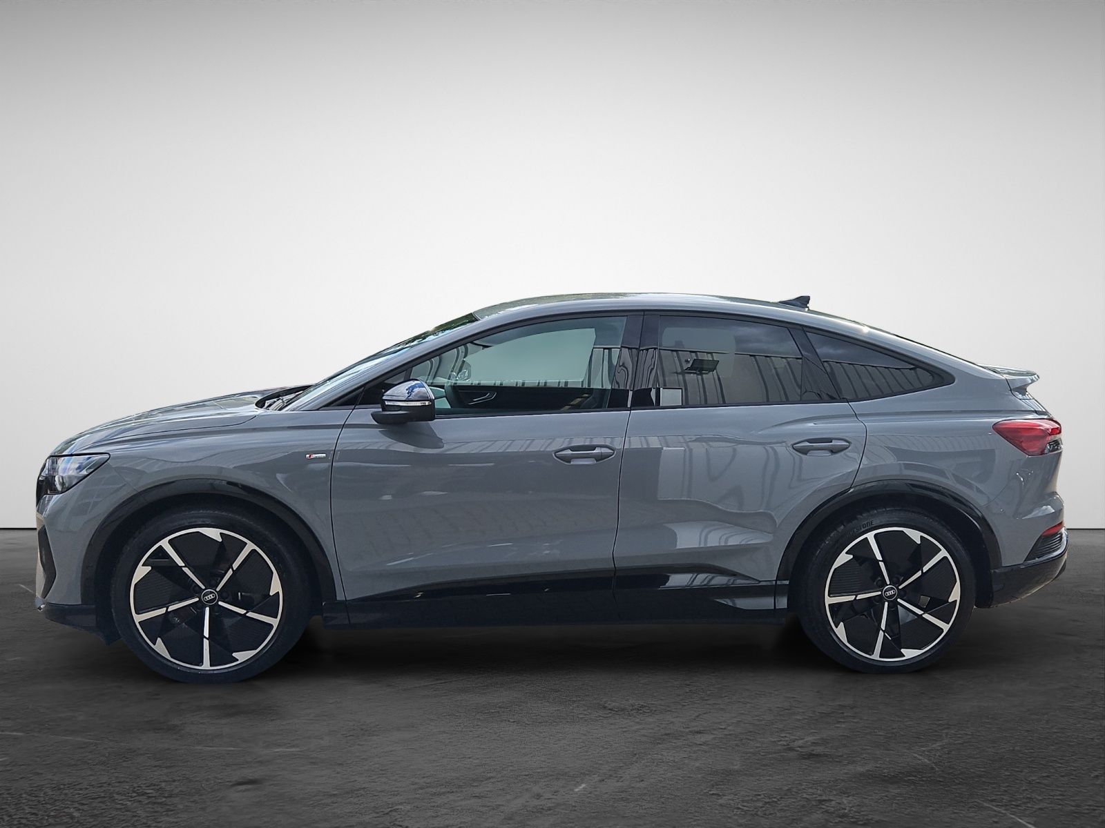 Audi Q4 e-tron 55 quattro Sportback S-line NaviPlus M imagem 3