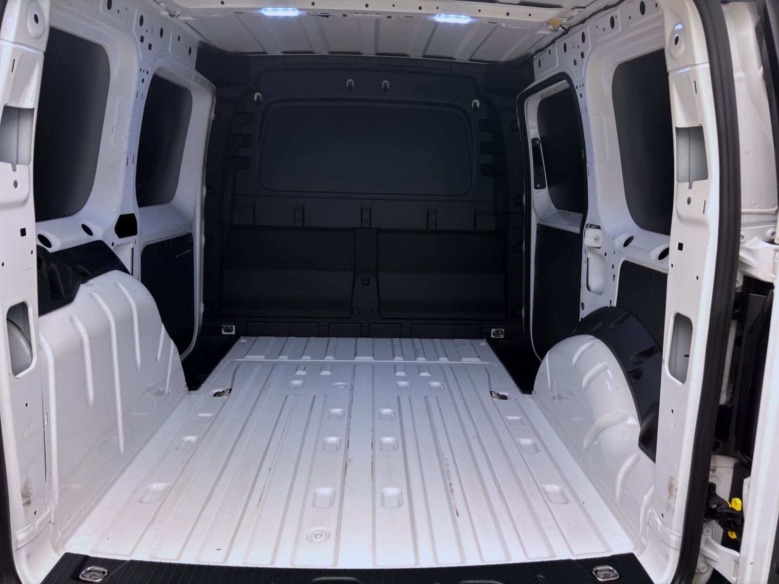 Volkswagen Caddy - Bild 4