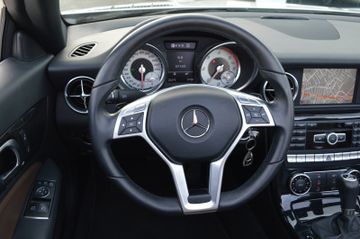Mercedes-Benz SLK 250 CDI BE AMG Line 7G-Tronic COMANDXenonA
