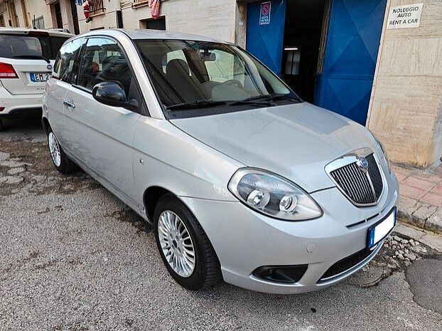 Lancia LANCIA Ypsilon 1.3 MJT 75 cv - 2011