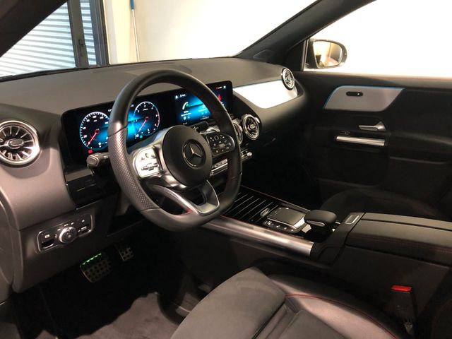 Fahrzeugabbildung Mercedes-Benz GLA 220 d 4M AMG/Night/Multibeam/AHK/MBUX
