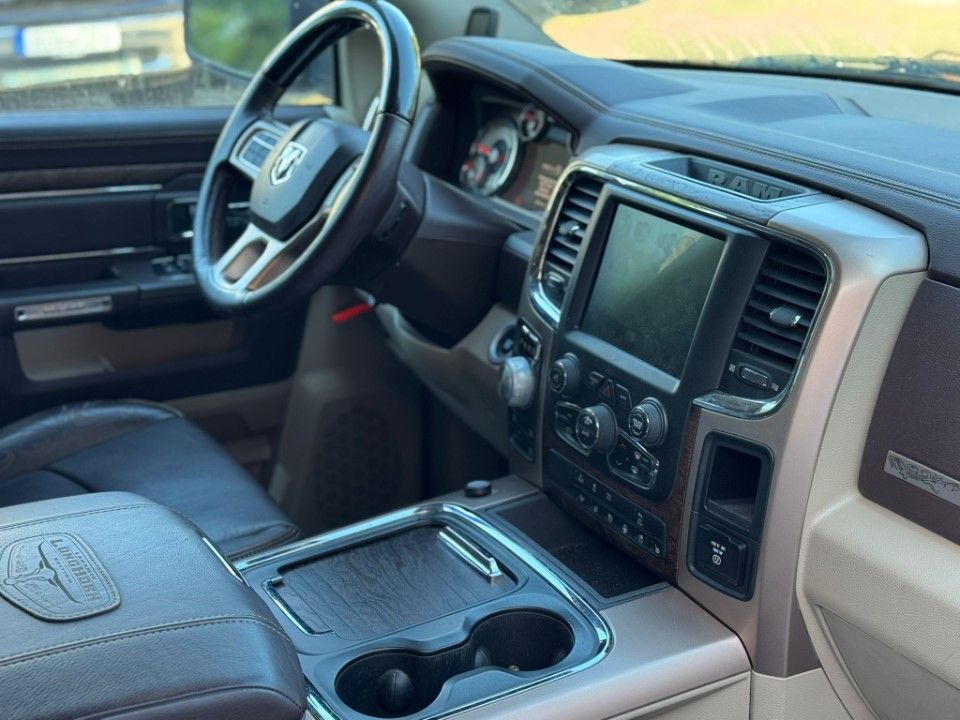 Fahrzeugabbildung Dodge RAM 5.7 HEMI 4x4 Laramie LongHorn LPG 1 Hand