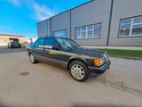 Mercedes-Benz 190 E - Mercedes-Benz 190 aus 1991: 190e