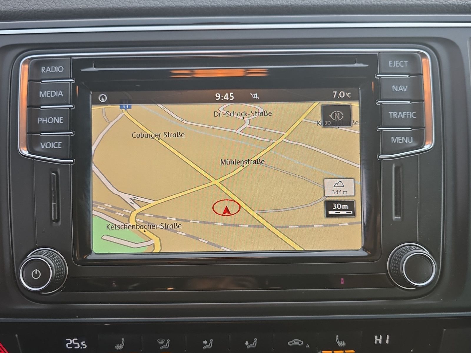 Fahrzeugabbildung Volkswagen T6 Multivan Generation Six+DSG+7 Sitze+AHK+LED