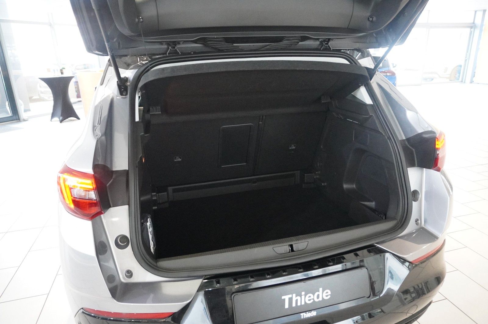 Fahrzeugabbildung Opel Grandland (X) 1.2T GS LINE NAVI/LED/KAMERA/DAB+