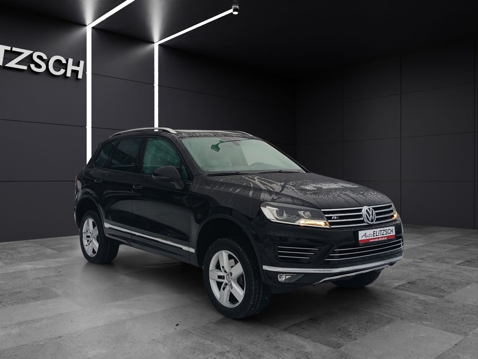 Fahrzeugabbildung Volkswagen Touareg TDI Terrain-Tech R-Line 4M Xenon AHK Nav
