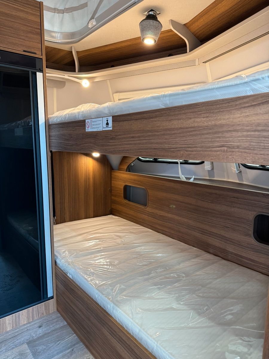 Fahrzeugabbildung HYMER / ERIBA / HYMERCAR Eriba Touring 560  - 9.099€ SPAREN!