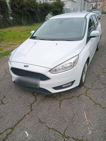 Ford Focus 1.0 2015