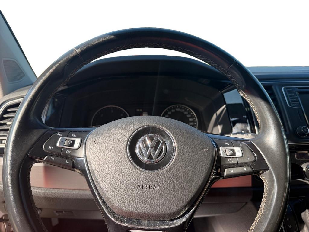 Volkswagen T6 Multivan Bus 2.0 TDI Multivan FWD Generation 
