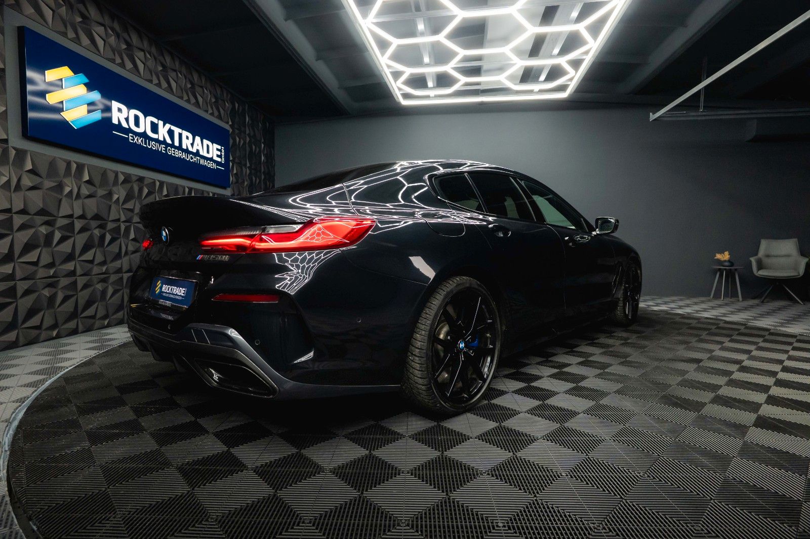 Fahrzeugabbildung BMW M850i xDrive M-Performance *Laser*B&W*ACC*360°*