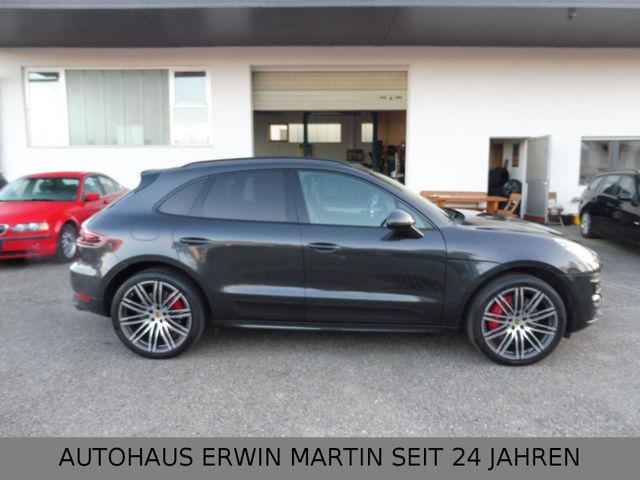 Porsche Macan Turbo mit Performance Paket