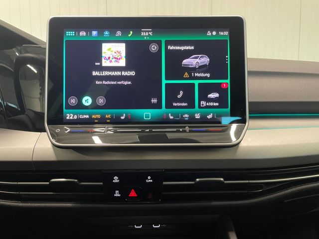 Golf VIII Variant Life 2.0 TDI DSG LED SHZ ACC R