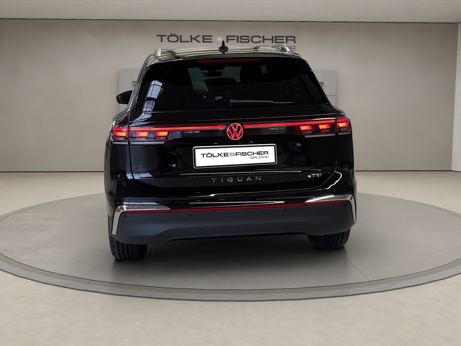 Volkswagen Tiguan 1.5 l eTSI DSG ACC WKR AHK Rückfahrkamara foto 5