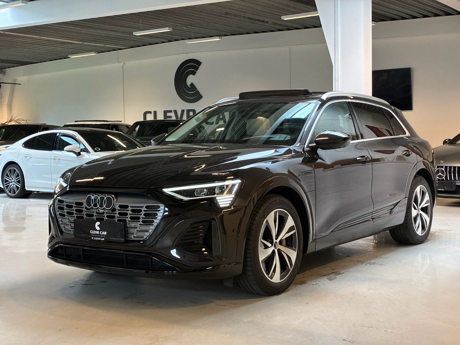 AUDI Q8 e-tron 55 quattro S line+ACC+TRAILER+PANO+MEM