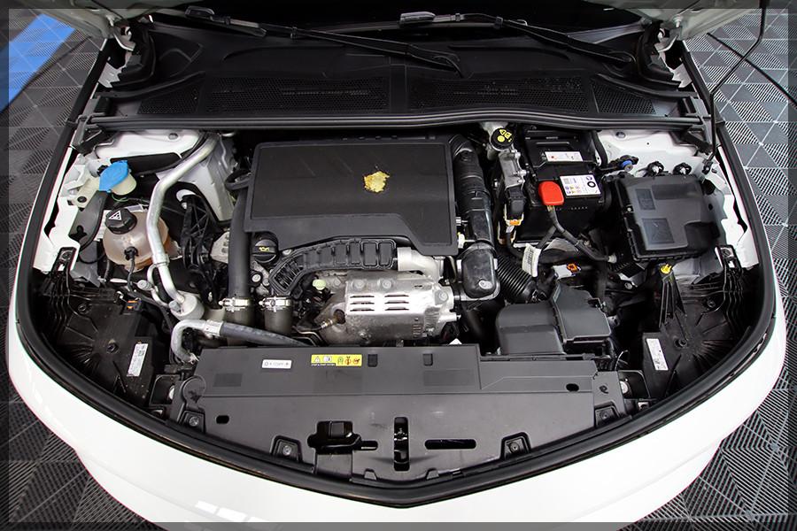 Opel Astra L Elegance NAVI / PDC / CAM