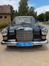 Mercedes-Benz Oldtimer Mercedes "Kleine Heckflosse" 200 ... - Mercedes-Benz: Heckflosse