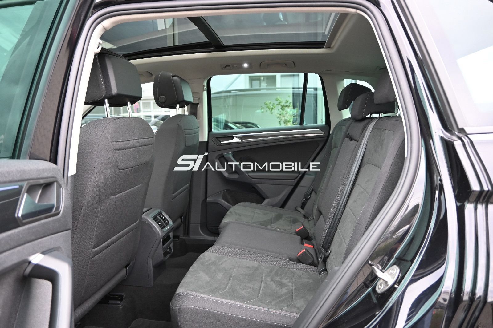 Fahrzeugabbildung Volkswagen Tiguan 2.0 TDI DSG °ACC°AHK°HARMAN°MASSAGE°PANO°