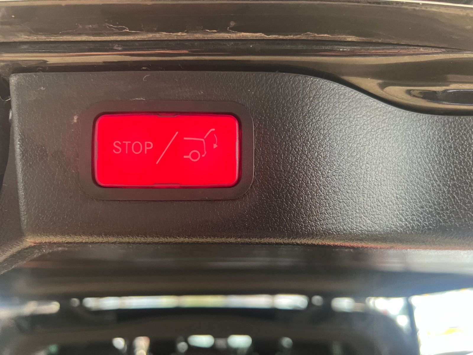 Fahrzeugabbildung Mercedes-Benz V 250 d EDITION AMG LINE kompakt *7.SITZER*