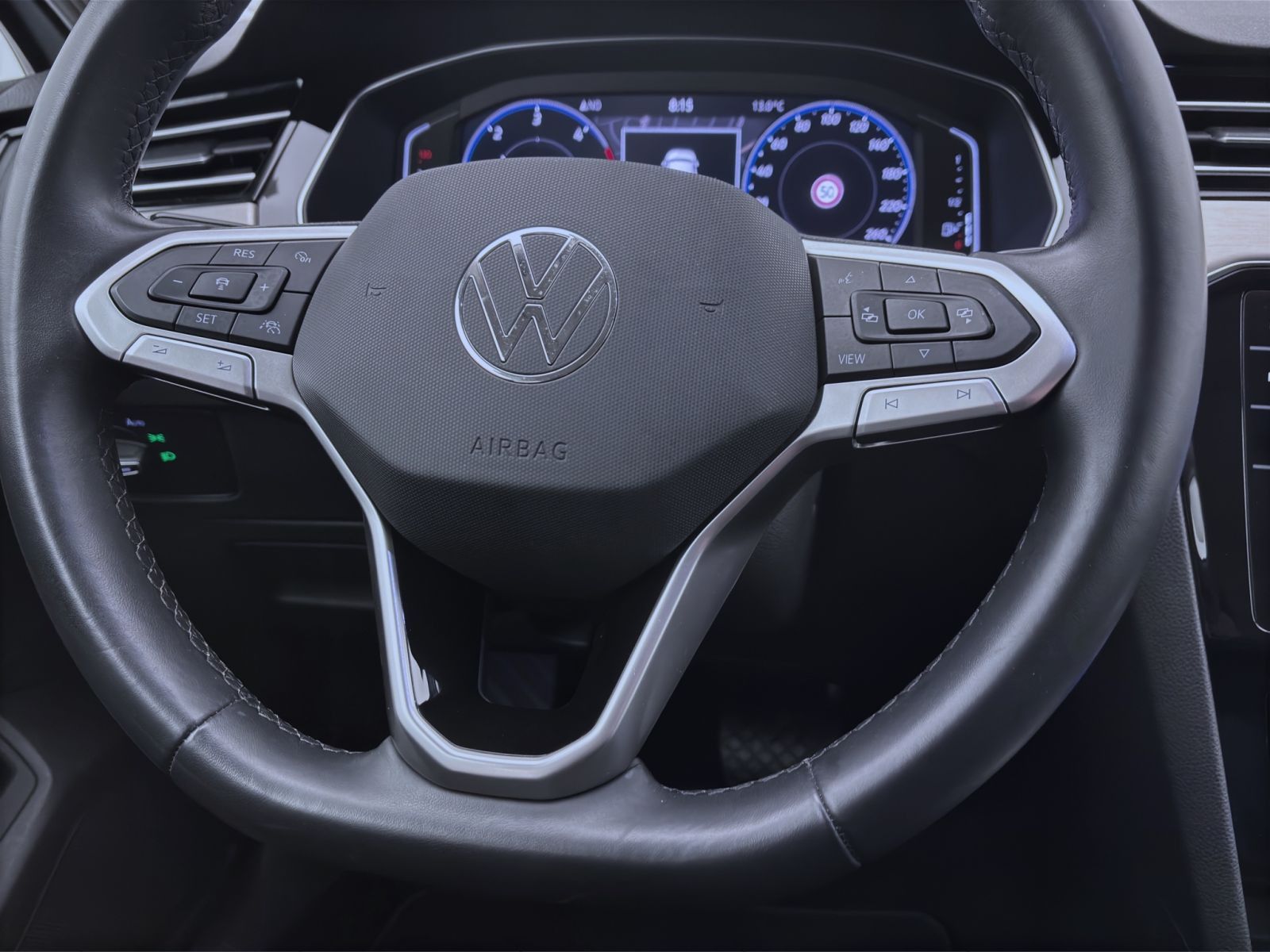 Volkswagen Passat Variant - Bild 12