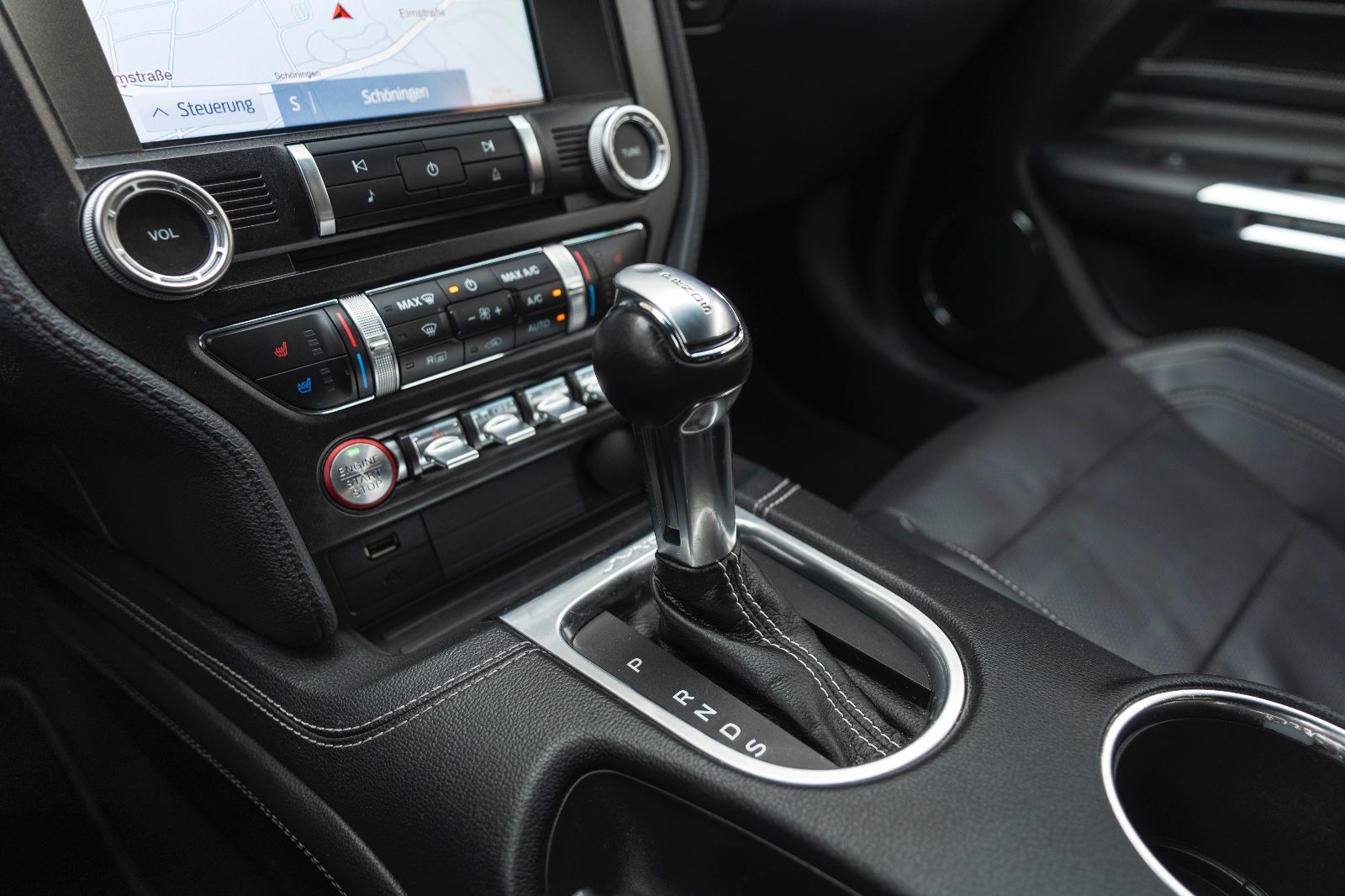 Fahrzeugabbildung Ford Mustang GT 5.0L KAM LED TOTW SHZ/K AUTO LEDER