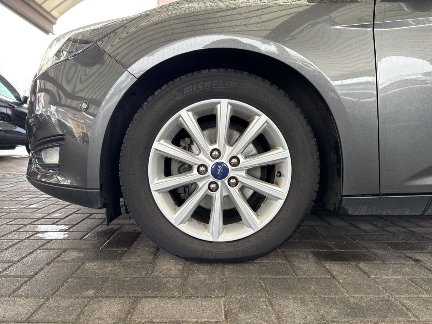 Fahrzeugabbildung Ford Focus Titanium PPS Navi LED Winterpaket Park-Ass