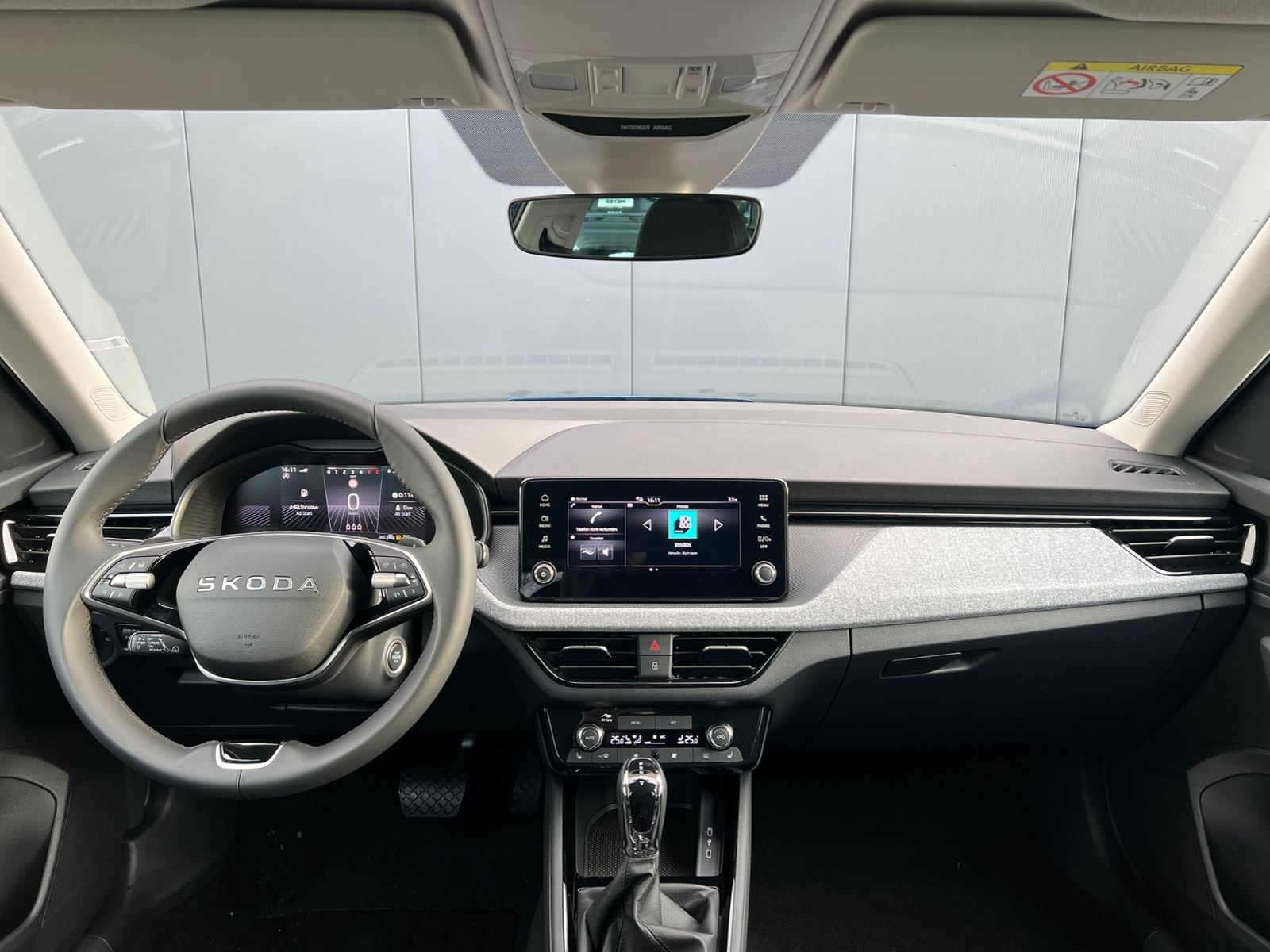 Fahrzeugabbildung SKODA Kamiq Selection 1.0 TSI DSG *Vorb. AHK, LED, ACC